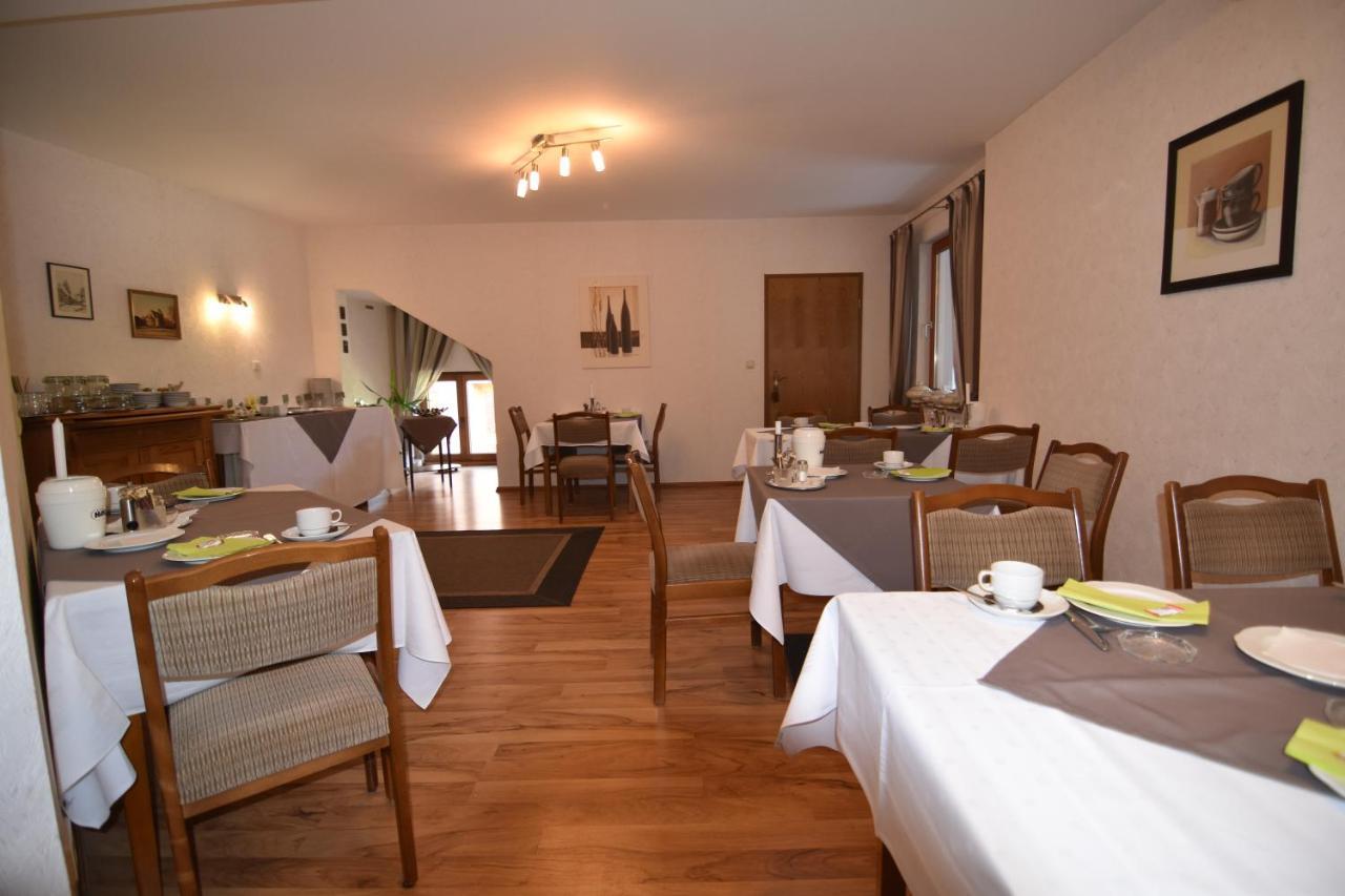 Gasthaus Deutsches Haus Garni Wunstorf Exteriör bild